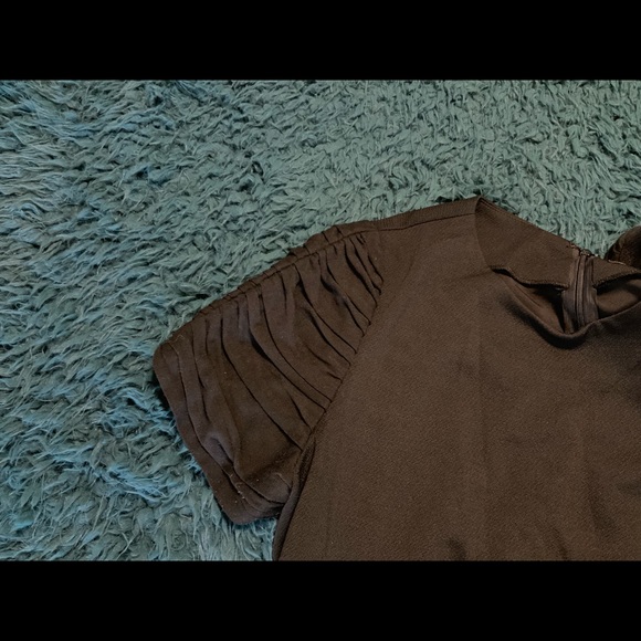 Textured Sleeve Top - Picture 4 of 7